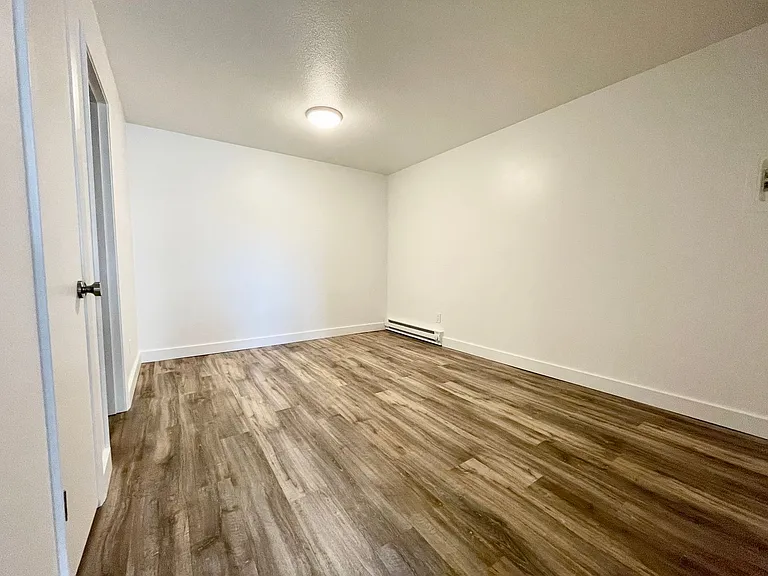 Village Vista Apartments — Photo 69