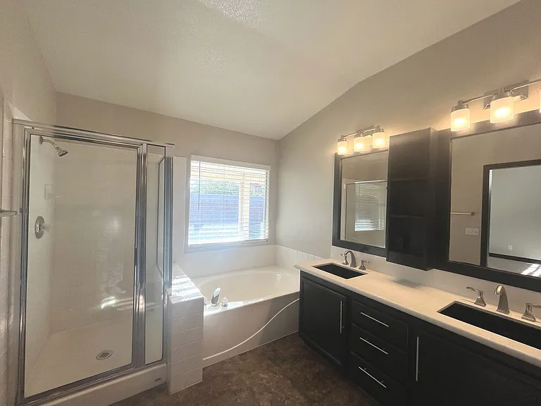 1667 Tangerine Rose Dr — Photo 22