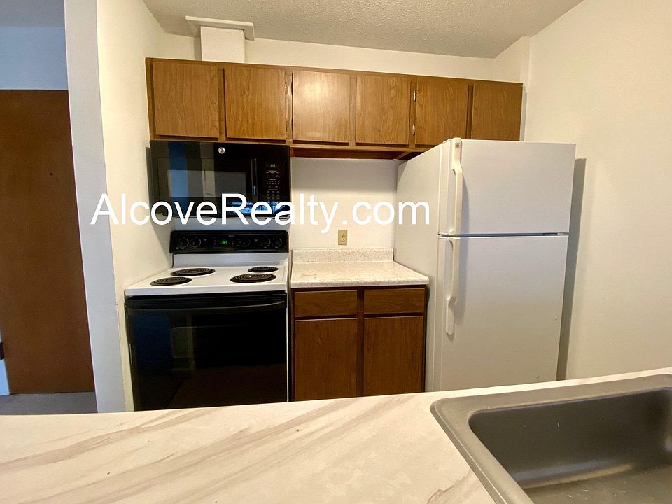 2nd image of 41B Belmont St #22