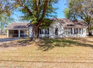 550 W 2nd St, Waldron, AR 72958