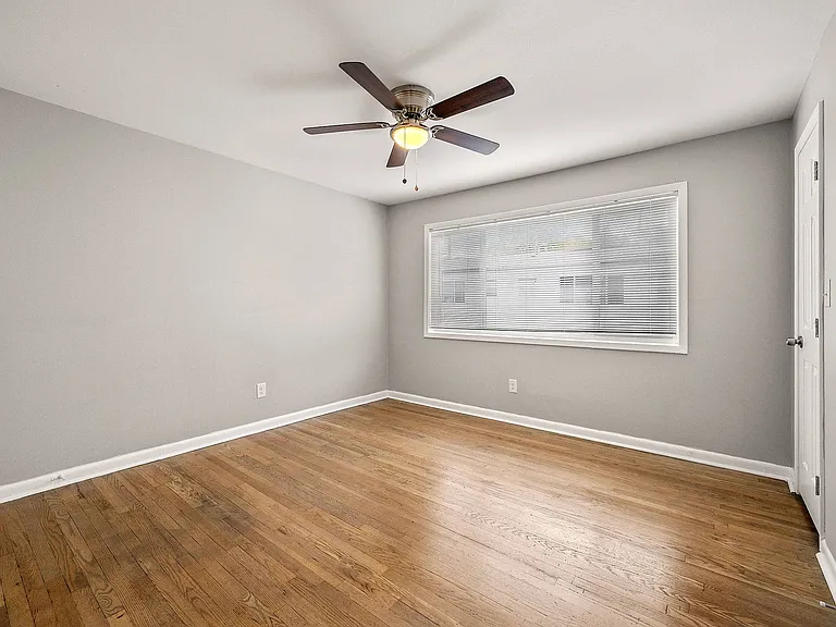 Balfour Chastain — Photo 3