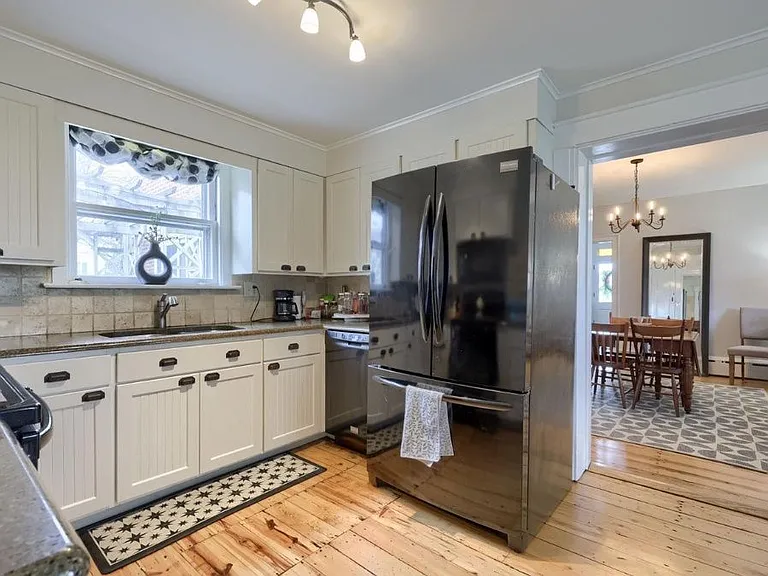 2047 Jarvis Rd — Photo 12
