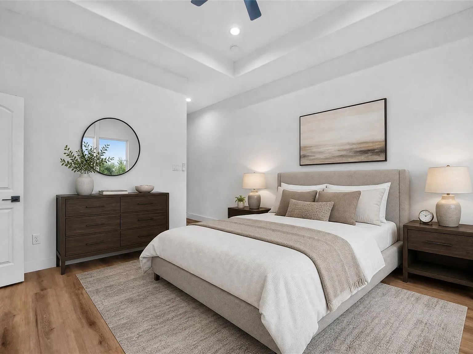 3 bed, 2.5 bath, 1718 sqft, $2,400 — Photo 4