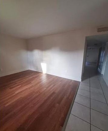 3rd image of 7201 Salem Dr