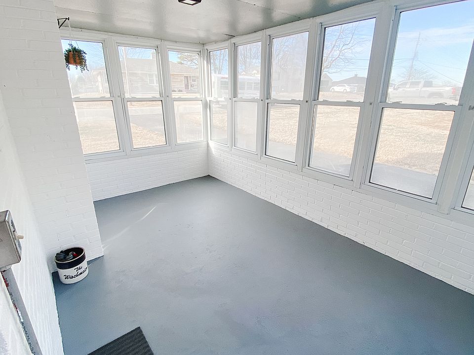 2nd image of 215 Sharan Dr