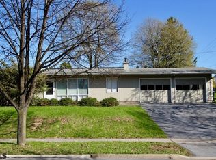 150 Waupelani Dr, State College, PA 16801