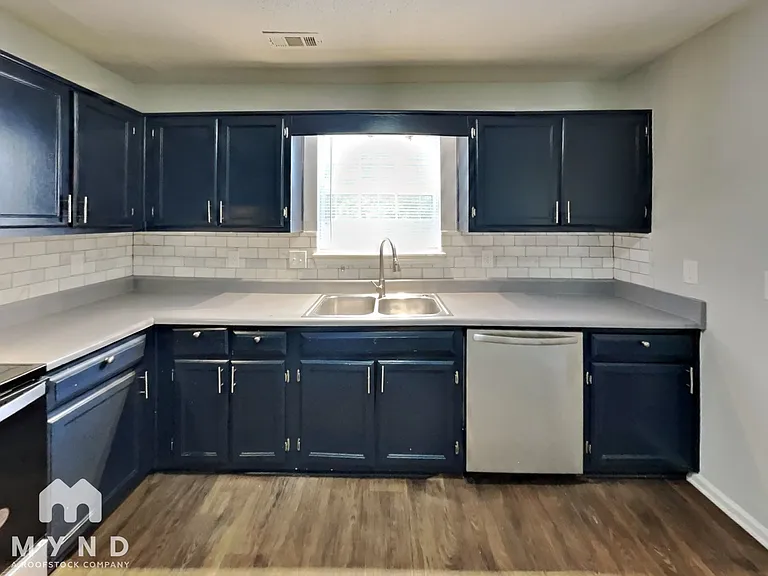 722 Village Overlook — Photo 4