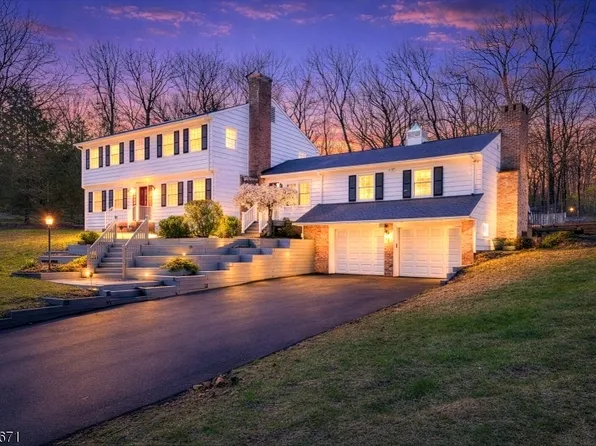 54 Robin Glen Rd, Watchung Boro, NJ 07069