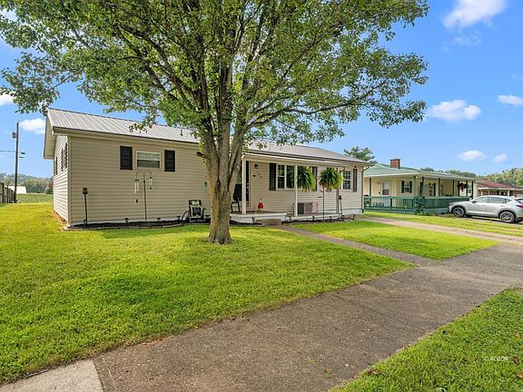 2nd image of 152 Legrande Blvd