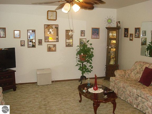 3rd image of 8205 E Upham Dr