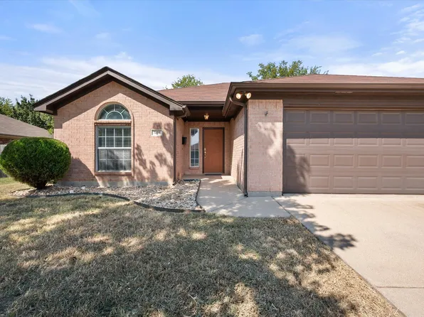 566 Tanglewood Dr, Burleson, TX 76028