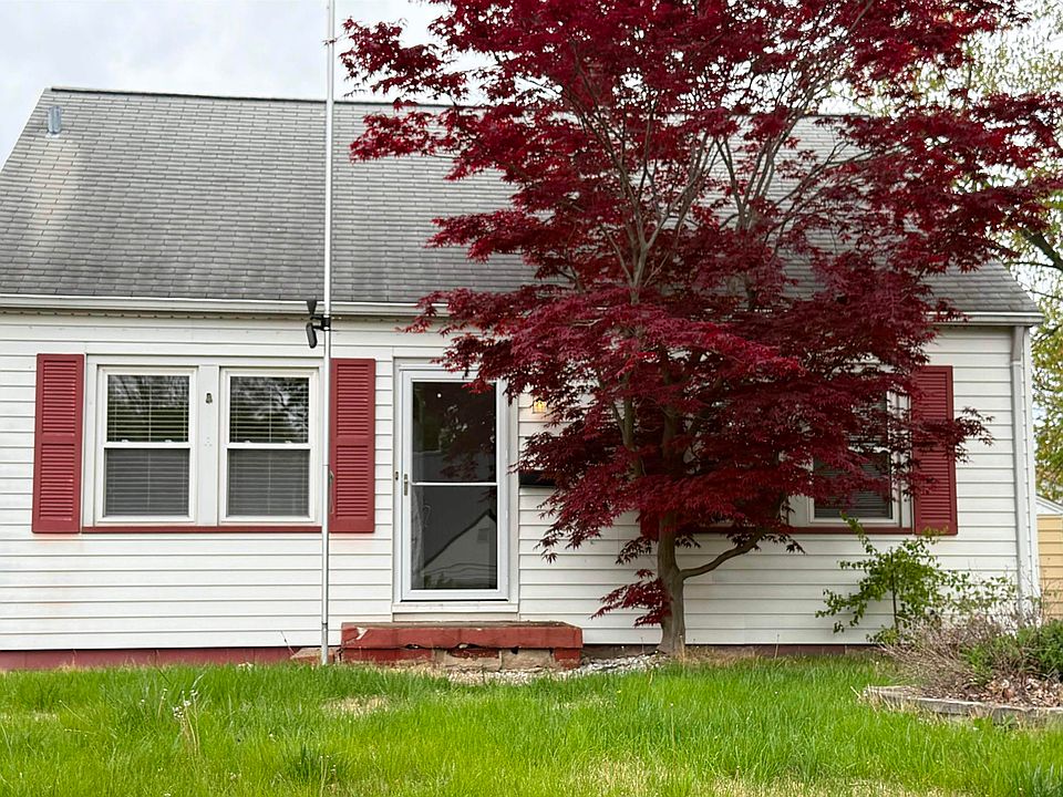 1st image of 3124 N Parish Ave