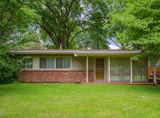 9301 Earlham Dr, Moorland, KY 40223