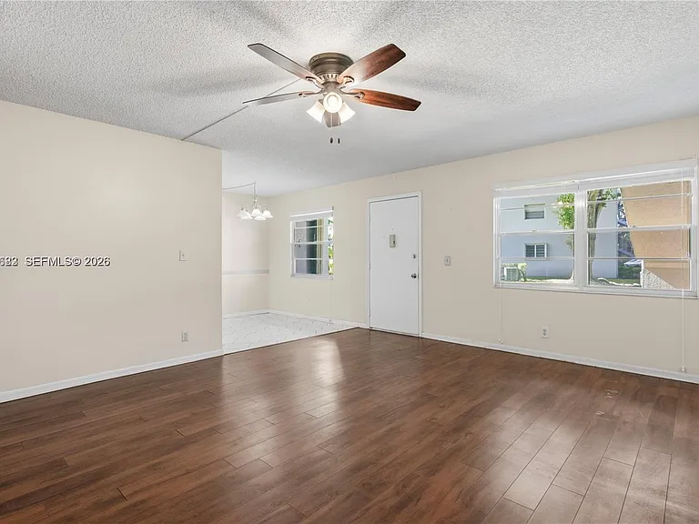 251 SW 132nd Way #117H — Photo 10