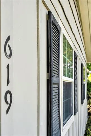 619 W 25th Ave — Photo 4