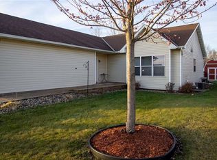 211 Meadow Ln, Woodville, WI 54028