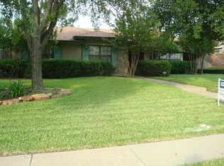 1312 Huntington Dr, Mesquite, TX 75149