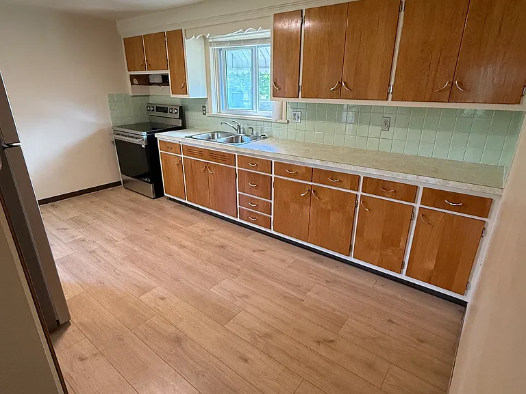 2718 Bedford St #2 — Photo 2