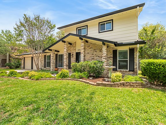 2nd image of 13810 Kingsbury Hl