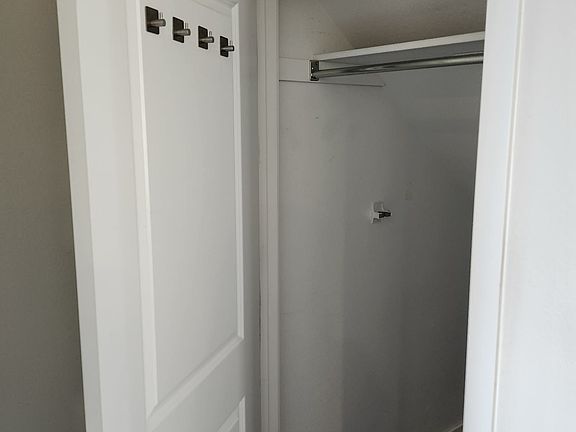 5th image of 2778 Tallgrass Ln