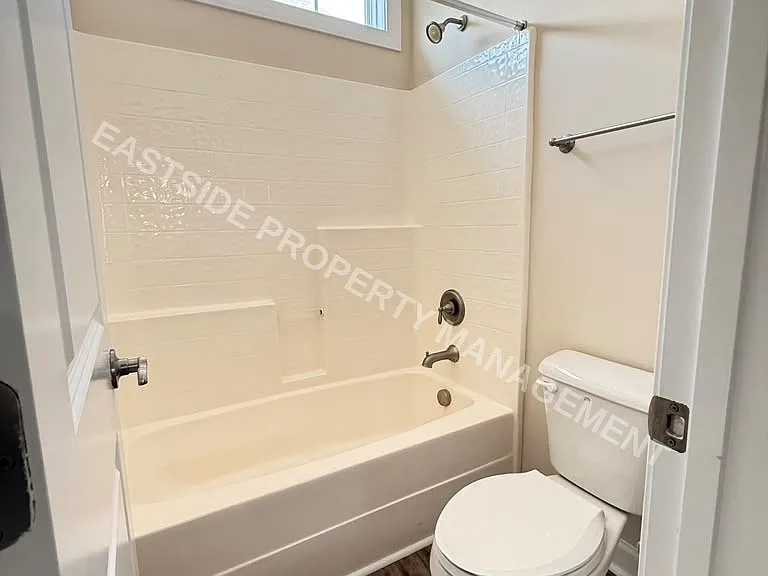 2373 Rainy Lake St — Photo 14
