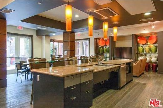 4th image of 100 S Alameda St Unit 280