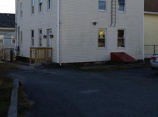 29 Grotto Ave, Pawtucket, RI 02860