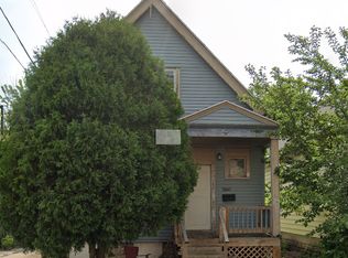 2460 N 30th St, Milwaukee, WI 53210