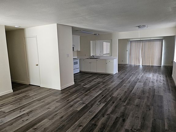 3rd image of 1319 Aberdeen Ave