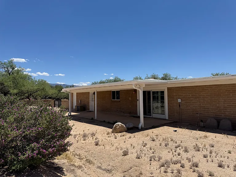 9001 E Bears Path Rd — Photo 32