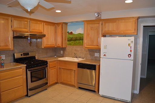 2nd image of 15563 Newton St
