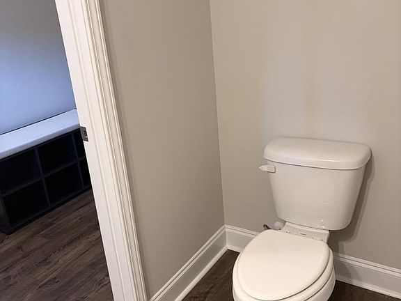 5th image of 8 Boyden Dr