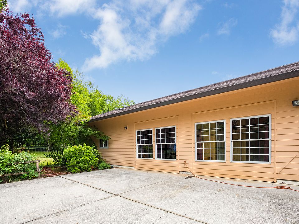1st image of 32901 NE 236th St