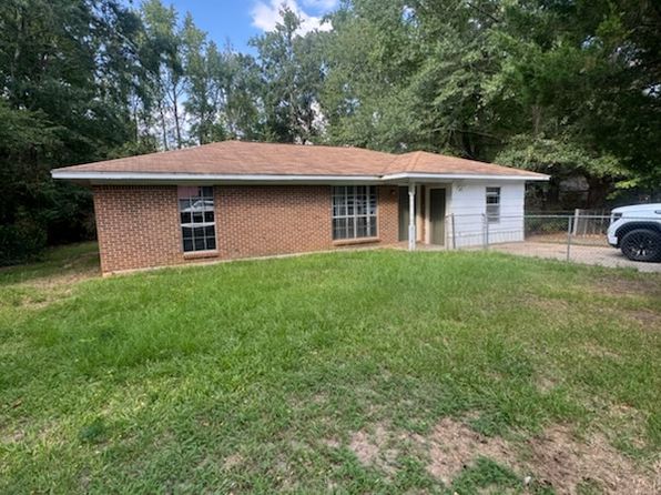 154 Locust Cir