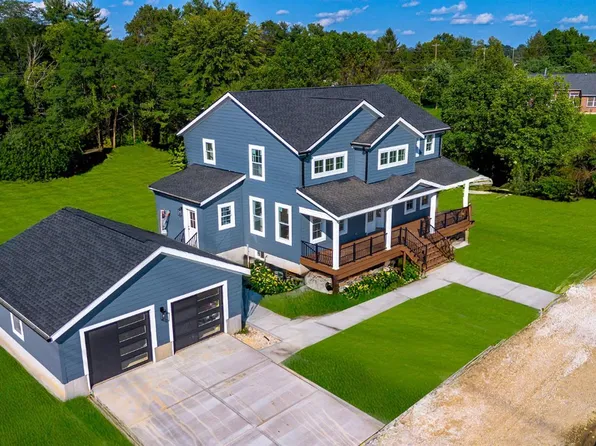 8303 Zoar Rd, Loveland, OH 45140