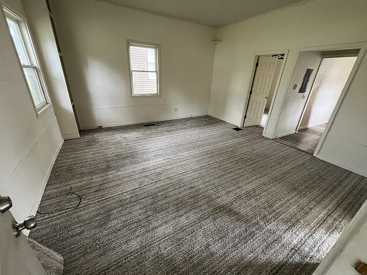 2 bed, 1250 sqft, $975 — Photo 1