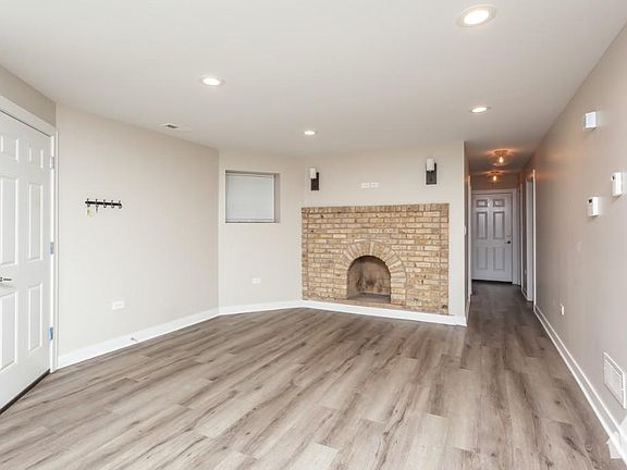 5th image of 2722 N Monticello Ave #2G