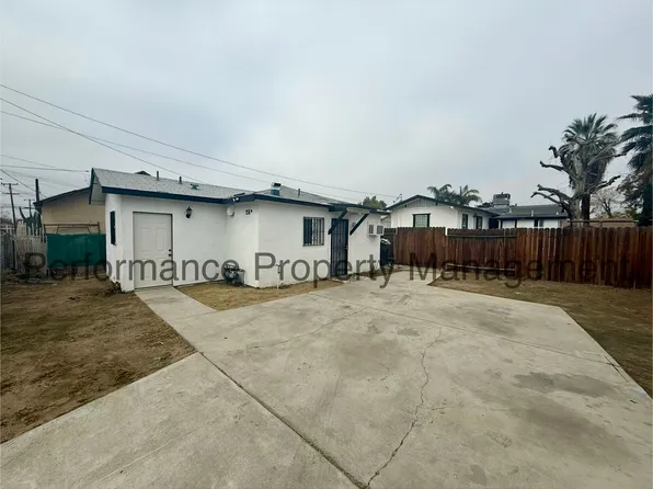 E 18th St 1311, 1311 E 18th St #B, Bakersfield, CA 93305