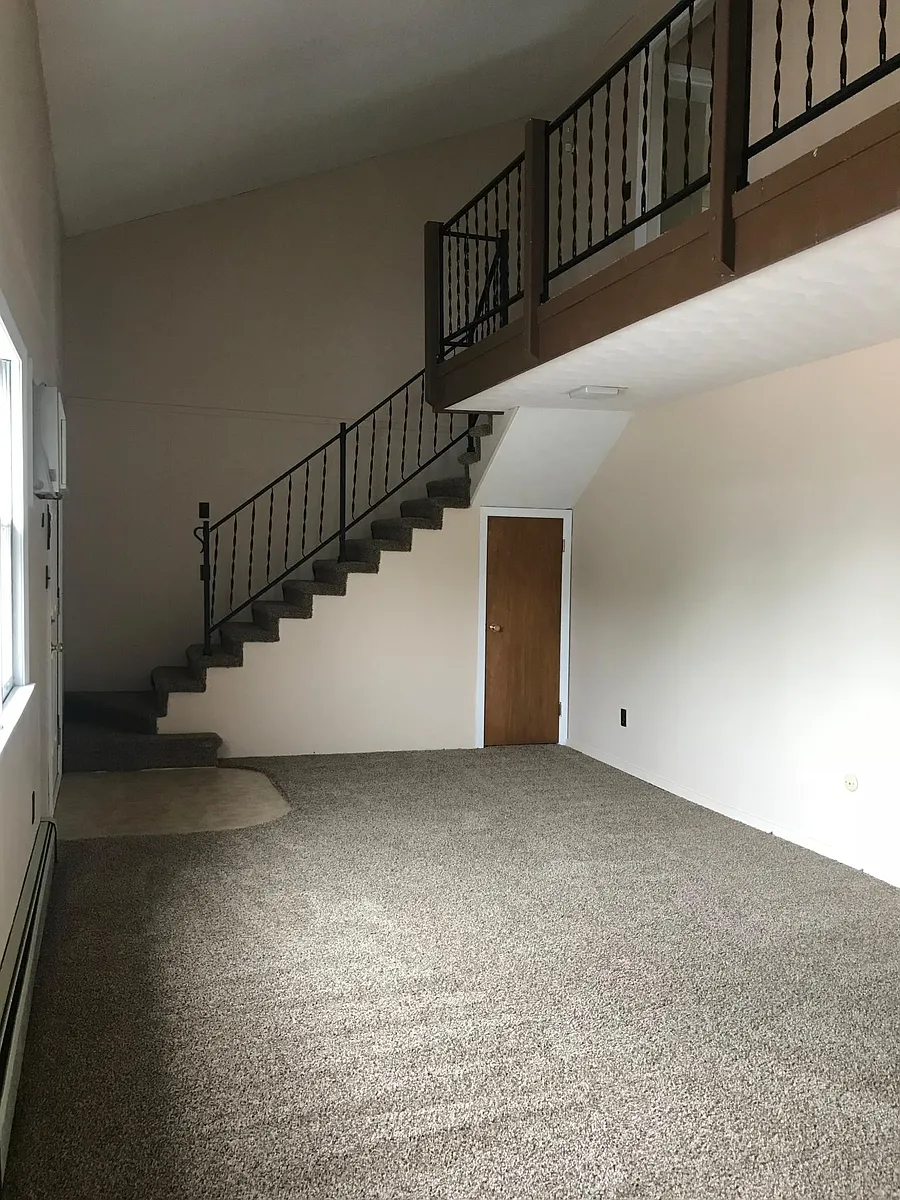 Building Photo - 3402 Dover Ln #4