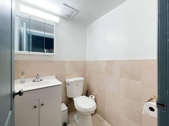 5th image of 100 Shotwell St #93