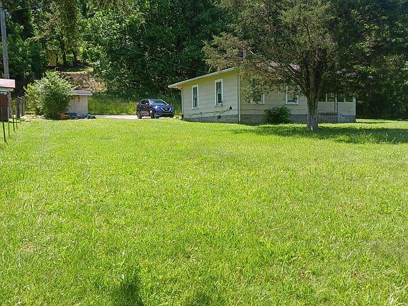 3rd image of 32 County Road 1143 #A