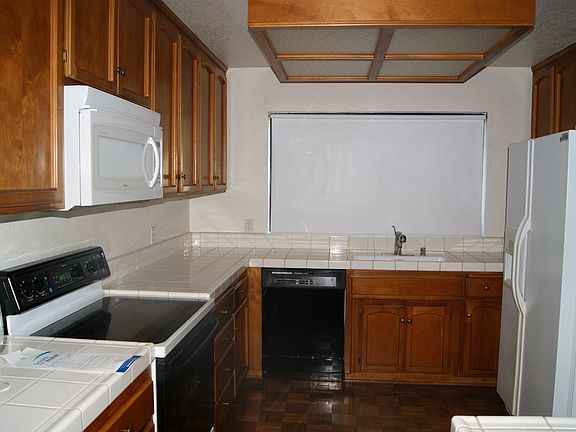 Large kitchen window