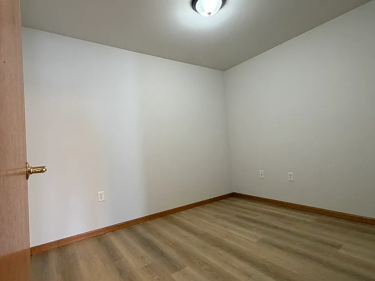 6604 Elmwood Ave #108 — Photo 5