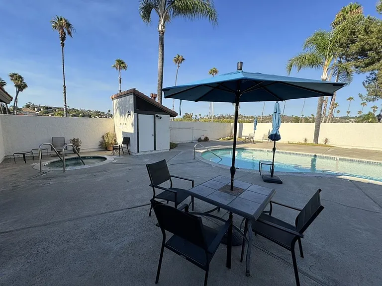 5402 Villas Dr — Photo 30