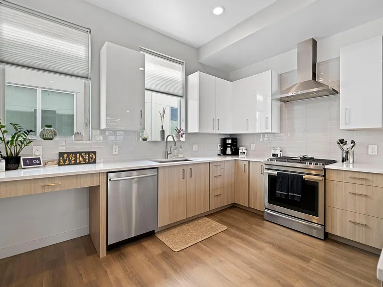 Open Kitchen