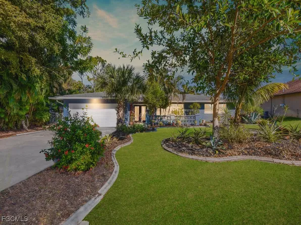 2107 Coral Point Dr, Cape Coral, FL 33990