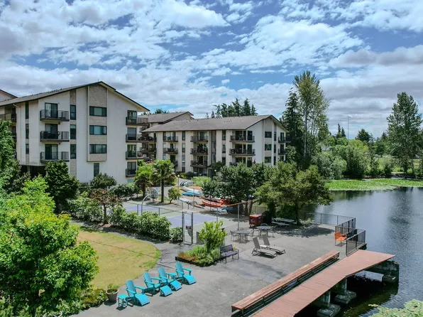 13215 Linden Avenue N #405C, Seattle, WA 98133