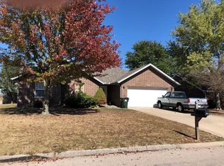 235 Tyler Ct, Mount Vernon, MO 65712