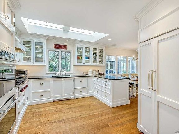 4th image of 6 E Huxley Dr