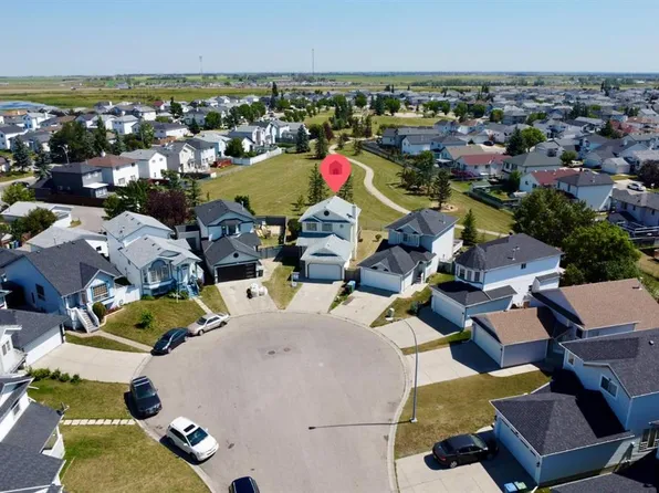 51 NW San Diego Pl NE, Calgary, AB T1Y 7A3